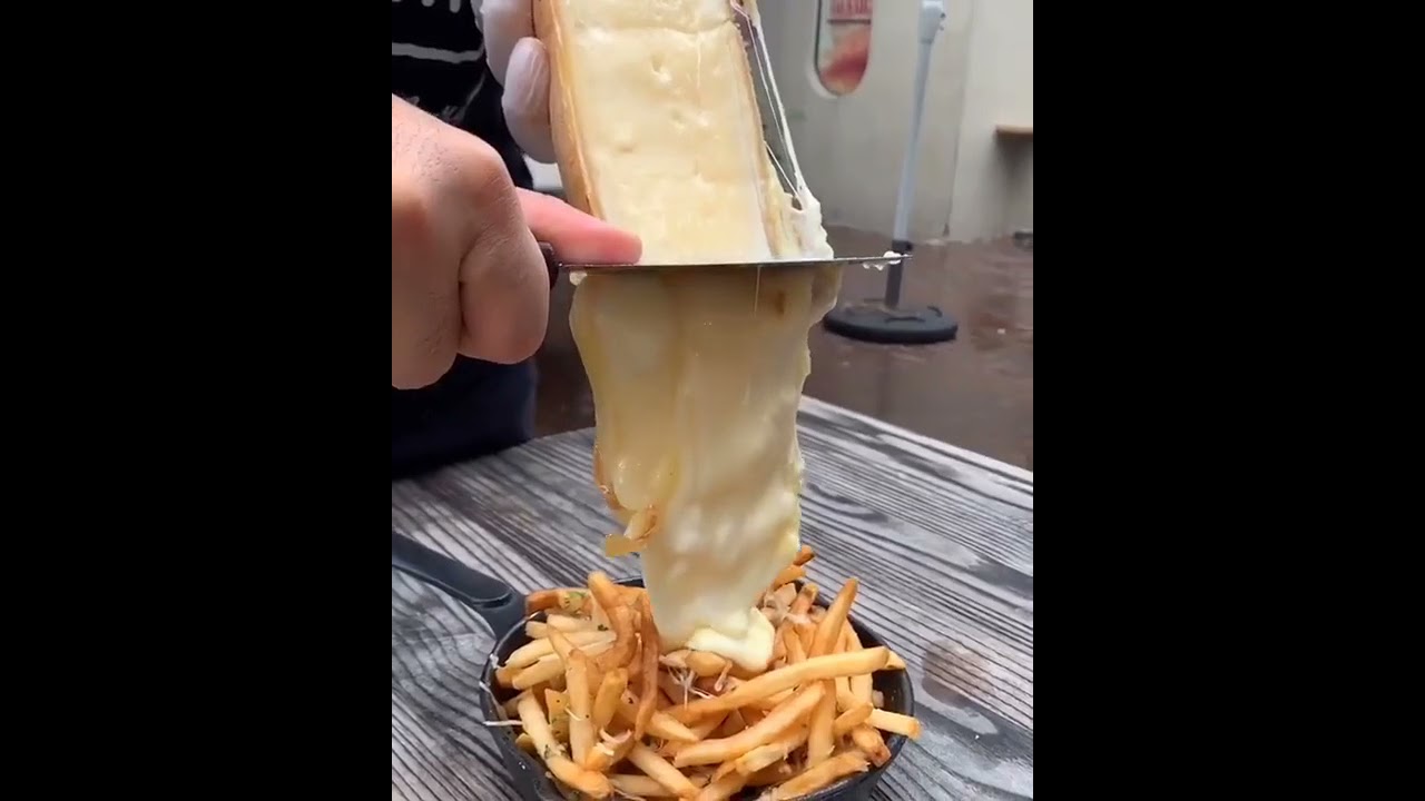 Crazy water fall cheese 🧀🤤  
