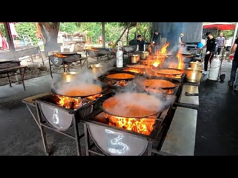 초복 복날 솥뚜껑 닭도리탕 / amazing spicy chicken soup / korean street food