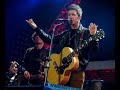 Noel Gallagher Performs 'Love Will Tear Us Apart' 🎹