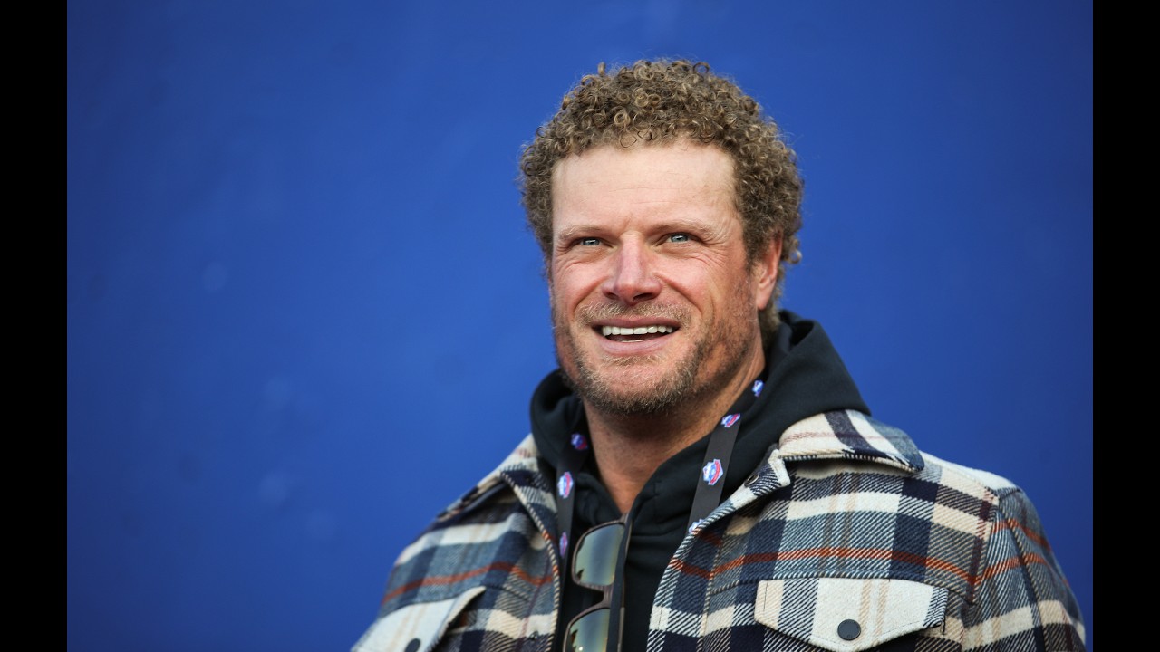 Happy Hour Replay: Eric Wood knows how the Buffalo Bills (finally) win a Super Bowl