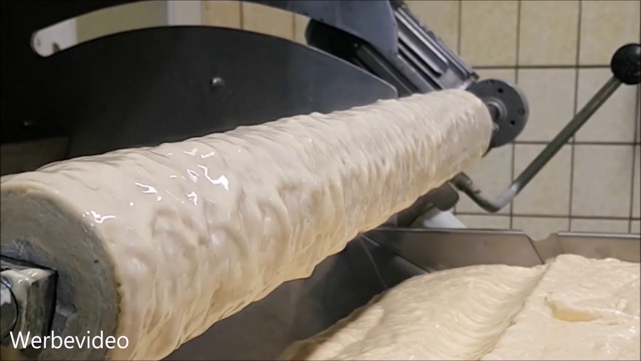 Baumkuchen Herstellung - Bäckerei & Konditorei Vieweger in Grünhainichen