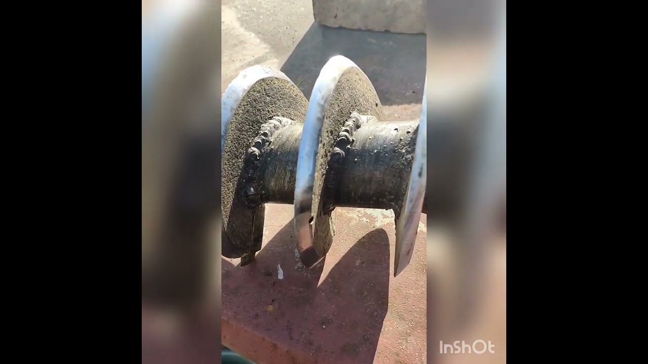 Шнек щепореза после 35-40 кубов переработки веток