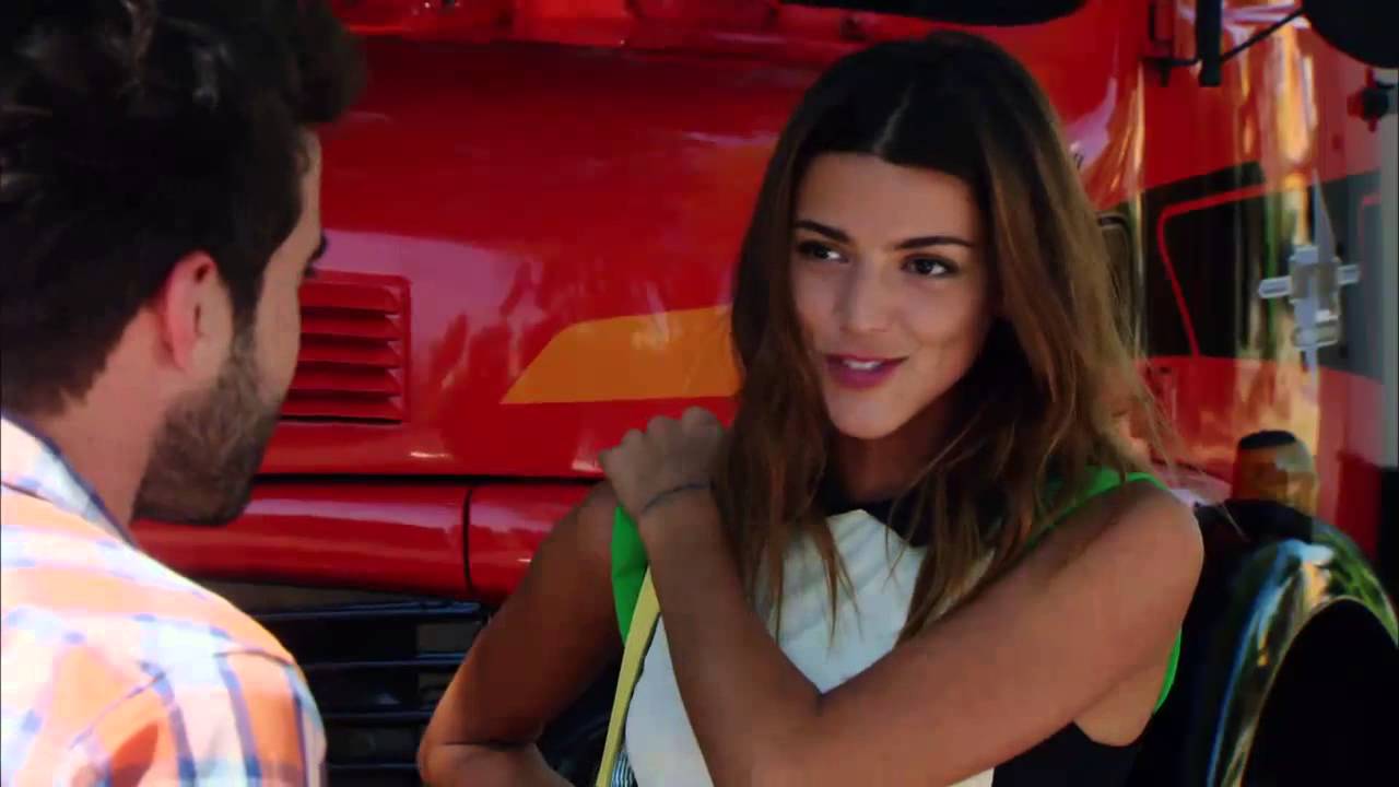 Mis amigos de siempre -  EL AMOR NACIÓ: Simón y Tania se besaron