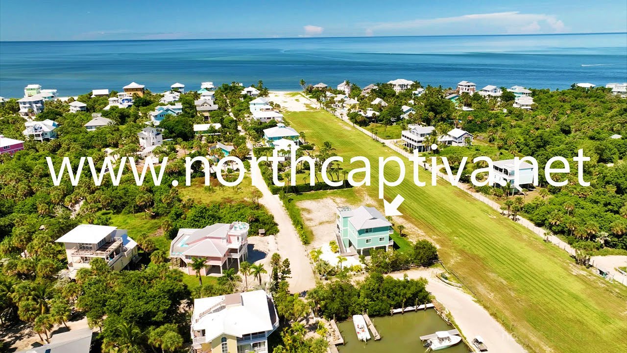 Fly-In Paradise: 4500 Seair Lane Is Your Gulf Island Landing Strip