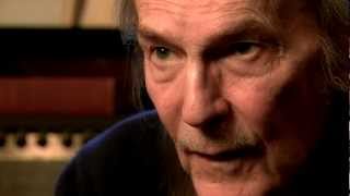 Video thumbnail of "Gordon Lightfoot on Hockey Night in Canada"