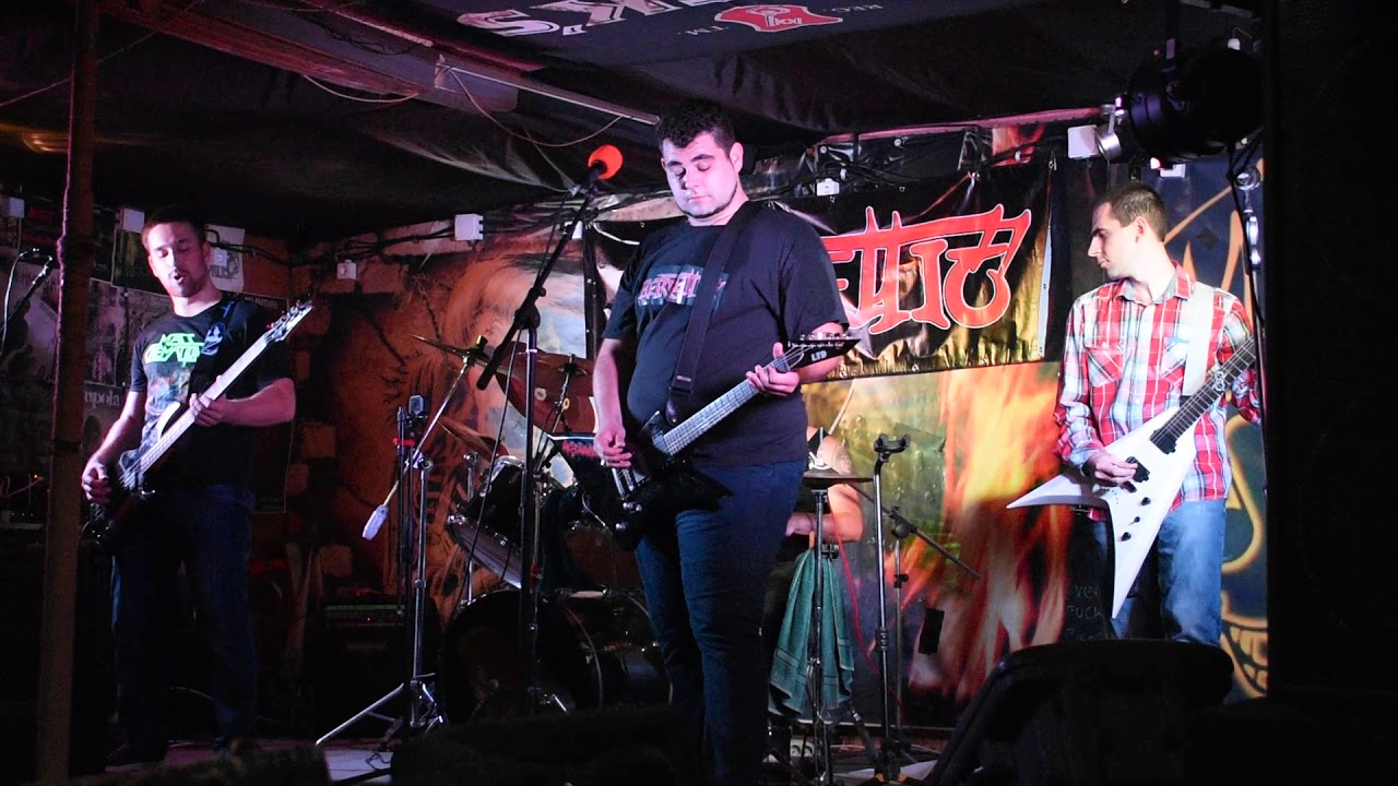 YouTubeでHerrettic - Metal Attack - Live @Club Smileを視聴 YouTubeでHerrettic - Metal Attack - Live @Club Smileを視聴