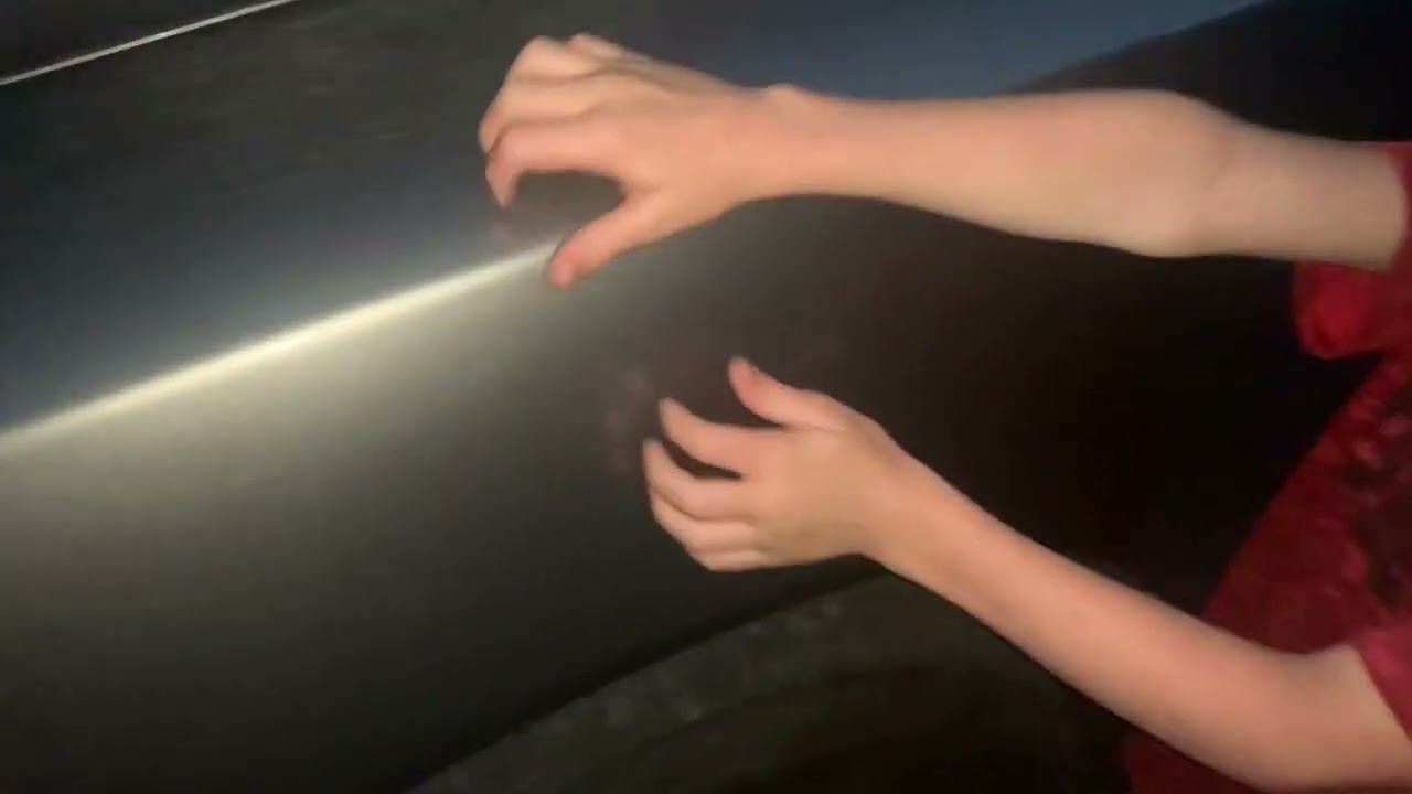 ASMR tapping on the car