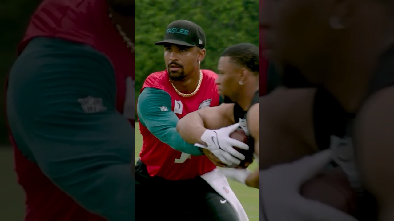 WATCH: First Look AT JALEN HURTS & SAQUON BARKLEY TOGETHER (PHILADELPHIA EAGLES)