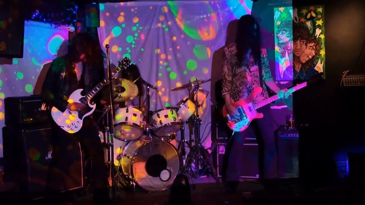 TUMBLE "Lady Cadaver" Live (Drum Solo at 