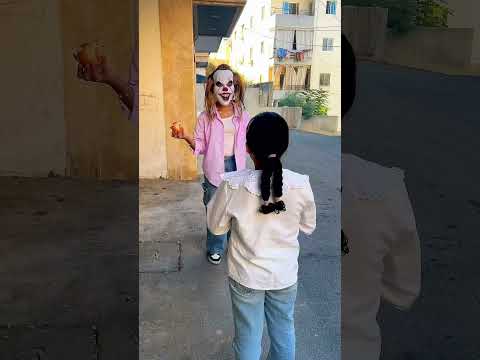 آيلن اكلت العسل بدل البصل        كوميديات