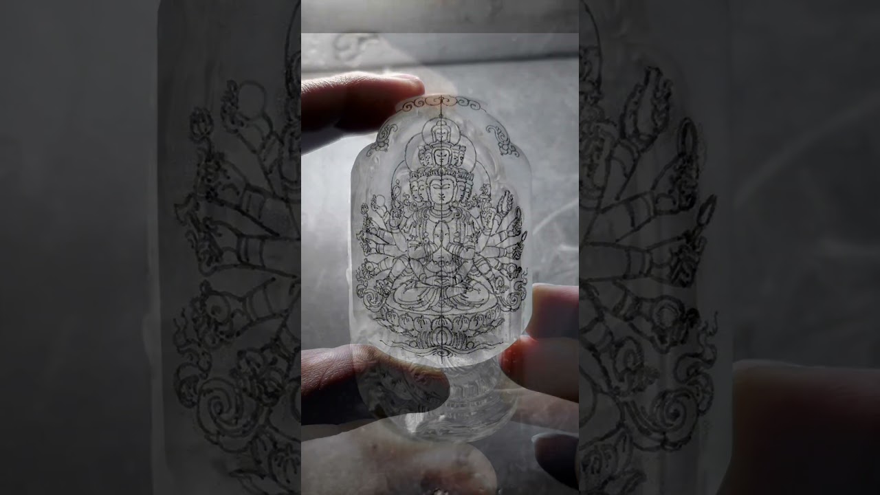 Quartz Crystal Guanyin Hand Carving 