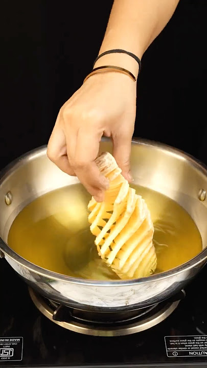 Crunchy Potato Spiral ASMR Cooking || #shorts #asmr #recipe #indianasmrworld #cooking #food #viral