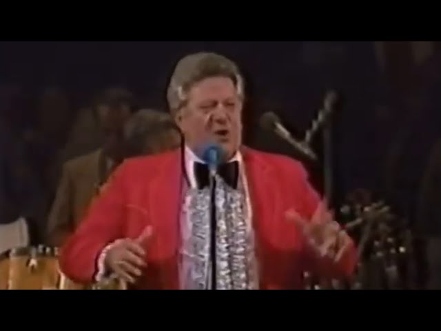 Jerry Clower - Coon Hunting Story adlı videoyu YouTube'da izle Jerry Clower - Coon Hunting Story adlı videoyu YouTube'da izle