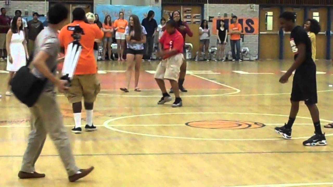 Hayfield Secondary Pep Rally June 2011 Teachers/Staff/Kids DOING THE