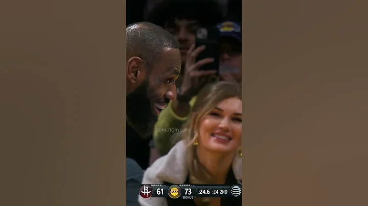 LeBron has spotted a fan 👀 #shorts