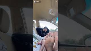 Boyfriend Cleans Girlfriends Feet In Car
