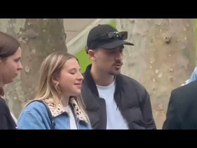 Pierre Garnier et Helena, plus proches que jamais, arrivent ensemble au  concert de Tate McRae - YouTube