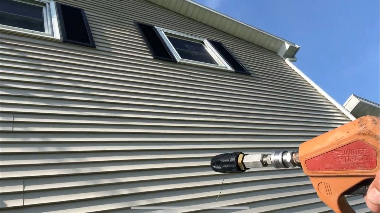 How to remove Lichen on a house