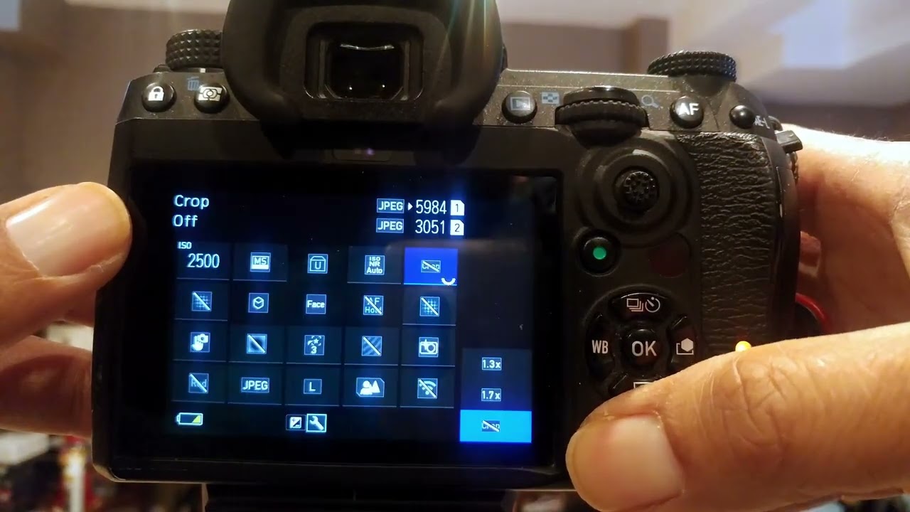 PENTAX K-3 Mark III Buffer comparison in 1.3x and 1.7x crop and no crop modes.