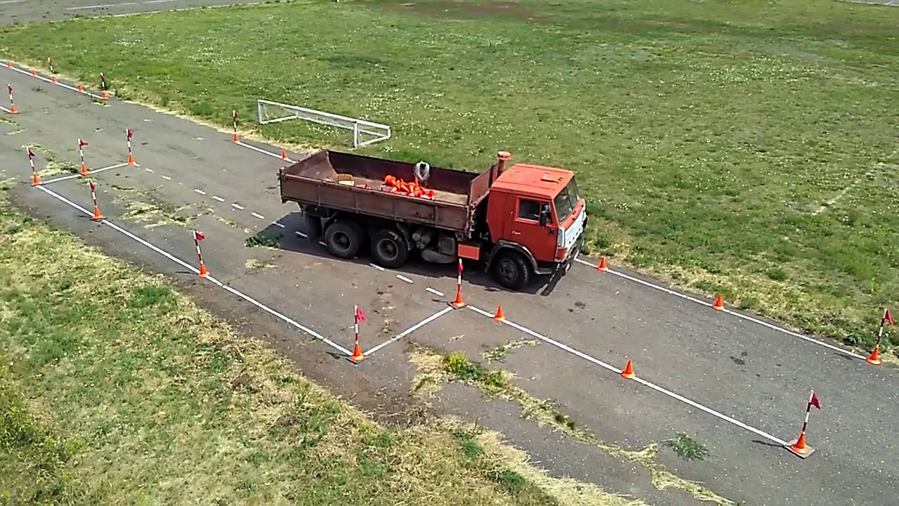 Параллельная парковка на камазе