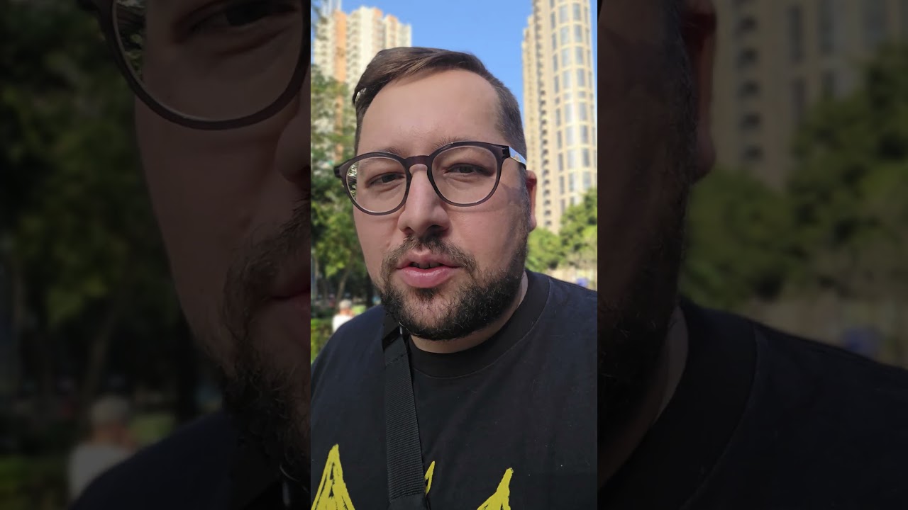 Старый паровоз в центре Гуанчжоу - снял на Samsung s25 Edge, фронтальная камера,  часть 2 