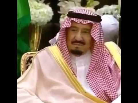 الملك سلمان مستغرب من قصيدة سكنانا هههه الوصف مهم