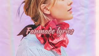 Taylor Swift - Cornelia Street (Fanmade Lyric Video)