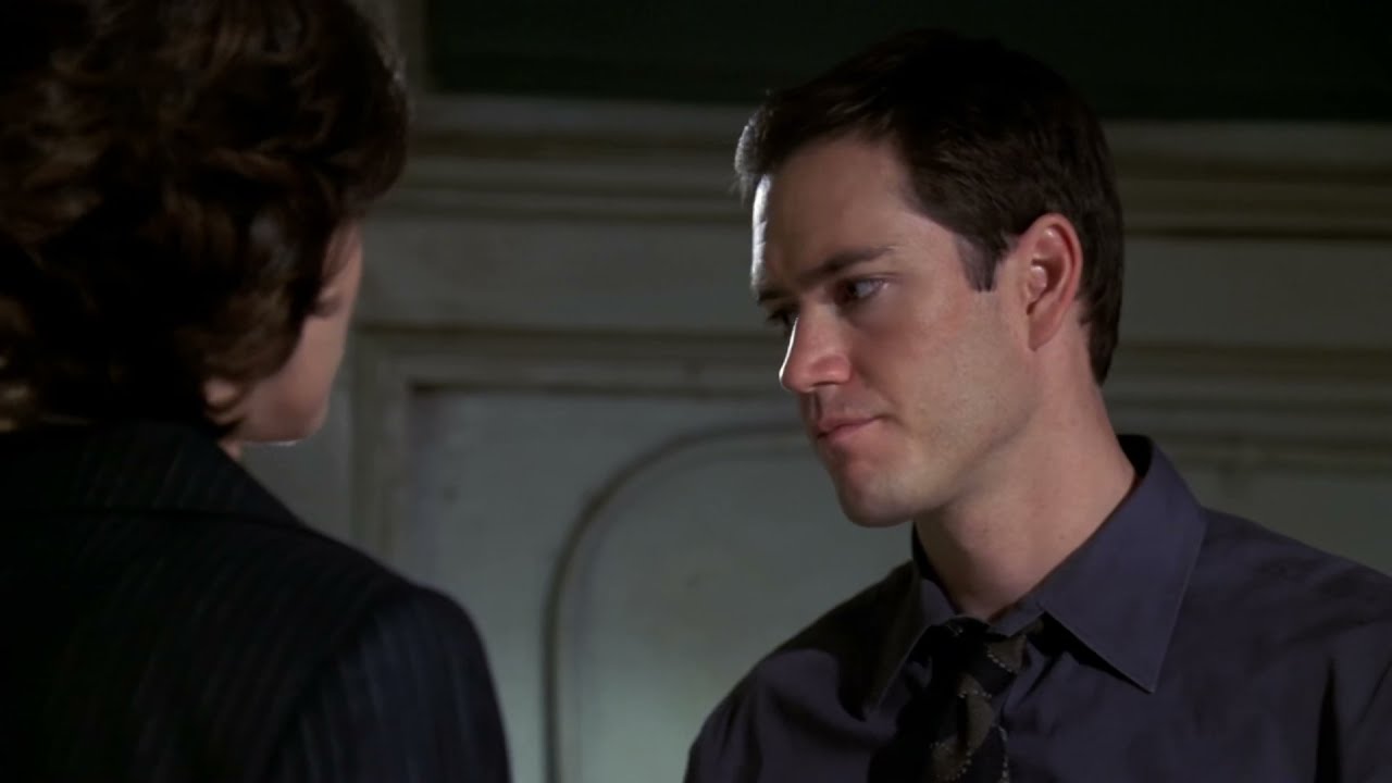 NYPD Blue - Clark Demonstrates A Little Humility