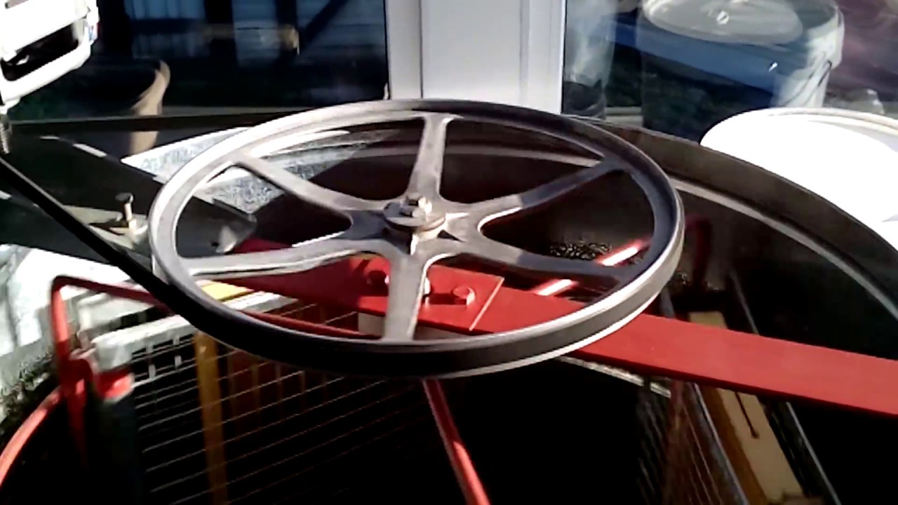 Электропривод для медогонки своими руками. Просто, дешево, удобно ...