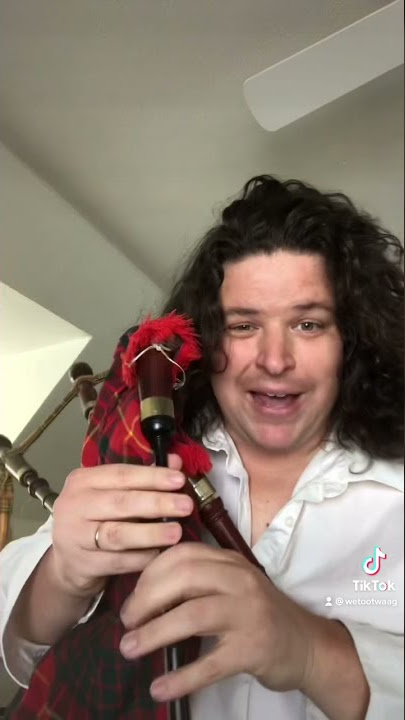 Braveheart On Bagpipes ( a secret message for pipers on second octave )