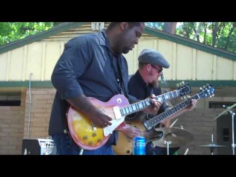 Kirk Fletcher burning it up @ irvine blues fes.2010