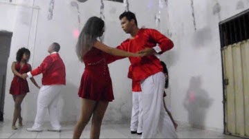 Apresentação do grupo de dança Cláudio Gomes