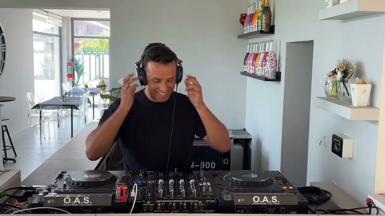 PAVONE Mix Tech House [For Fuori Salone]