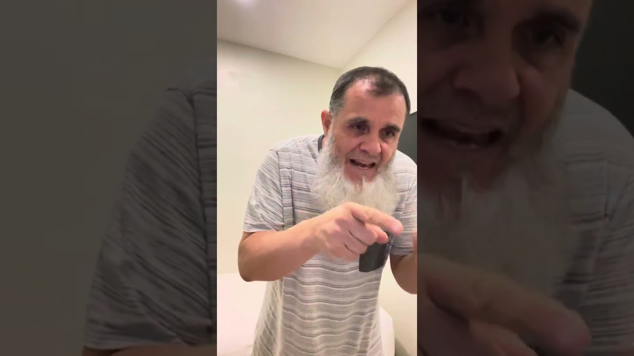 ‏إذا قلت هذه الكلمة عند خلع ملابسك فإن الشياطين والجن لن ينظرواإلى عورتك