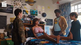 Good Boys : Entraînement pour apprendre à embrasser les filles CLIP HD