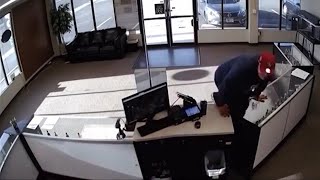 Stupid thieves caught in the trap of surveillance cameras