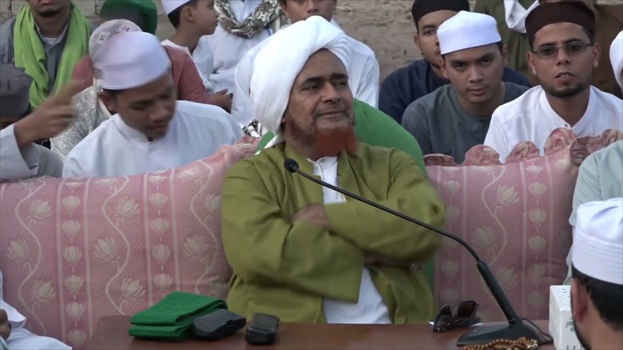 قصيدة: على باب الكرم والجود وقفنا نسأل المعبود_بصوت المنشد: مراد باطاهر-بحضور الحبيب عمر بن حفيظ