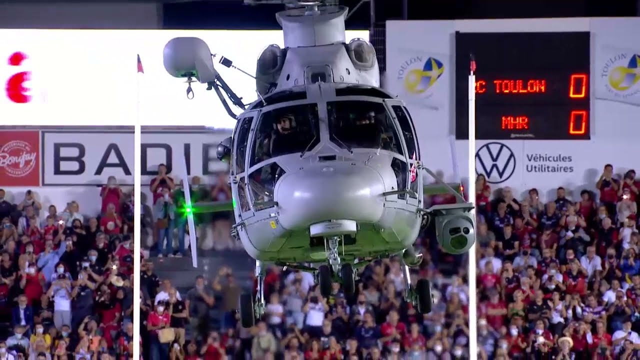 TOP 14 - L'arrivée du ballon à Mayol... en hélicoptère !