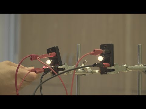 Video: Kodėl lempos dažniausiai jungiamos lygiagrečiai?