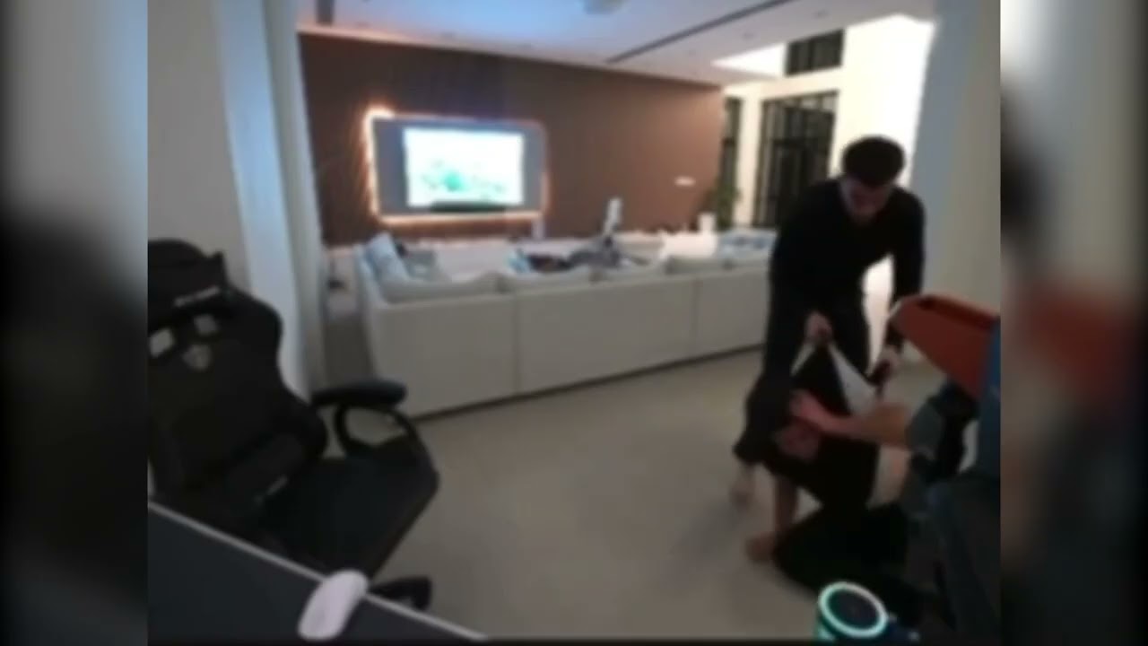 Subo russian gambling streamer got assaulted live on stream by an MMA fighter that he paid around 30