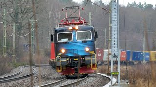 Tåg / Trains  Floda station | Kurvor på stambanan