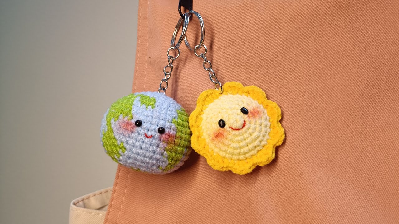 Crochet Sun & Earth - Móc Mặt Trời và Trái Đất bằng len 
