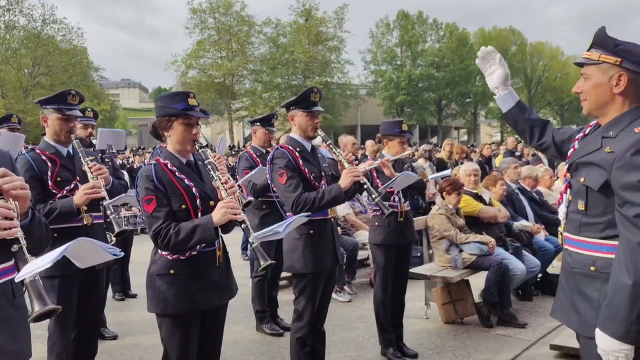 Un personale arrangiamento dell’Ave Maria di Lourdes, “E’ l’ora che pia".