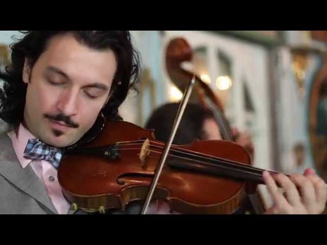 Qu'est-ce Qu'on Attend Pour être Heureux Charles Trenet Video | AVALON JAZZ BAND