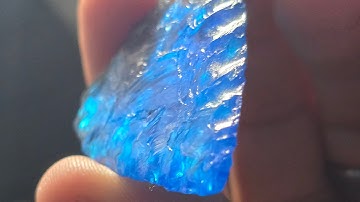 First attempt knapping microwave kiln glass ingot. #flintknapping #arrowhead 