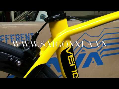 Video Xe đạp đua full carbon S-WORKS VENGE, full Shimano 105 - youtube