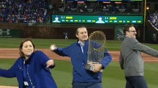 LAD@CHC: Ricketts family tosses the first pitch
