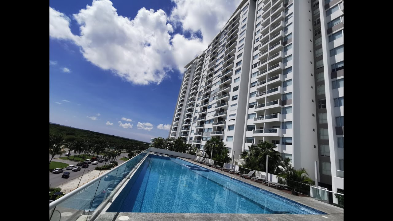 Malecon Americas Cancun