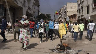 Manifestations au Sénégal : colère face au report des élections image