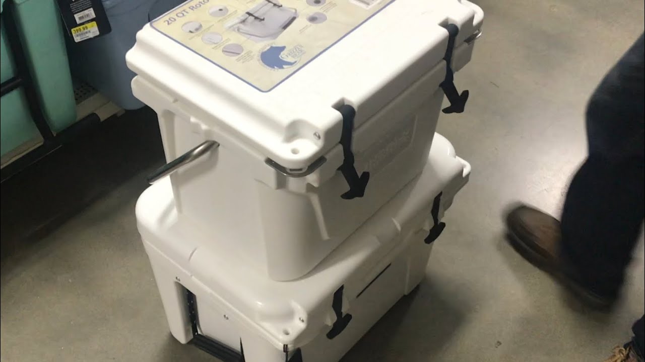lincoln outfitters 65 qt cooler